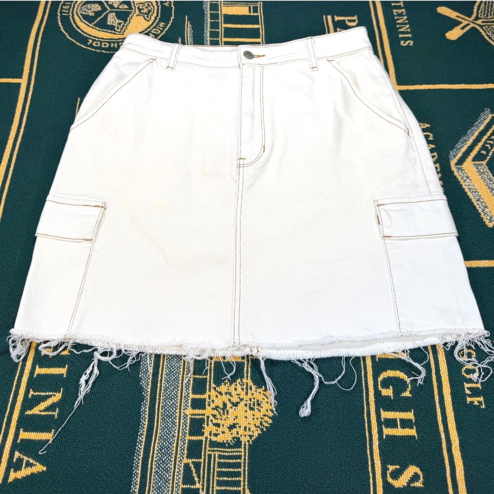 Hollister Cargo Mini Skirt Women 11 White Ultra High-Rise Frayed Hem Denim